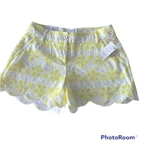 NWT Crown & Ivy Scalloped Shorts